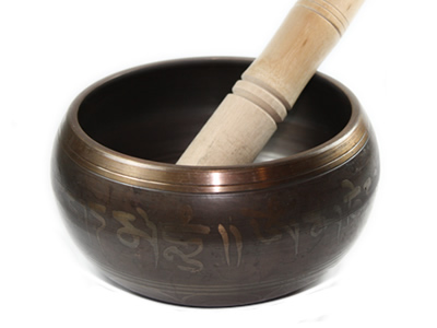 instrument de musique joué dans le spectacle jeune public, le rêve d'Ambre, le bol chantant