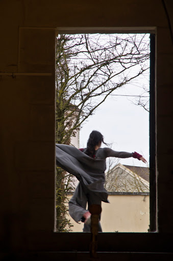 photographie issue du spectacle à l'abbaye saint Germain d'Auxerre "Razem"