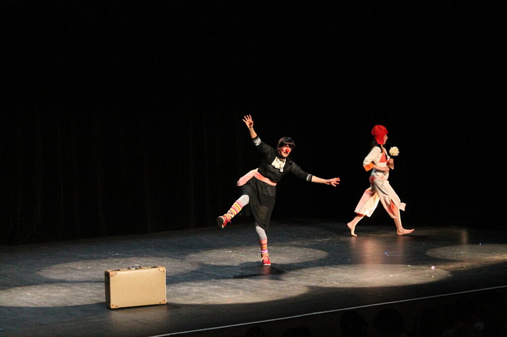 photographie spectacle le rire au corps, compagnie oiseau lyre